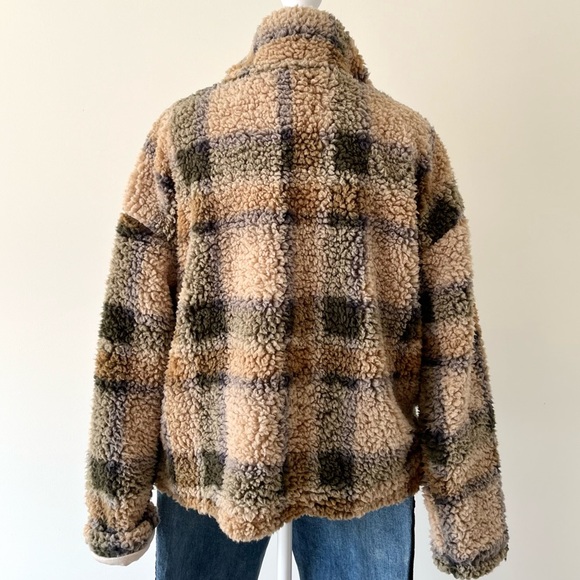Thread & Supply Cream and Brown Teddy Jacket with Cozy Material S - Picture 3 of 14